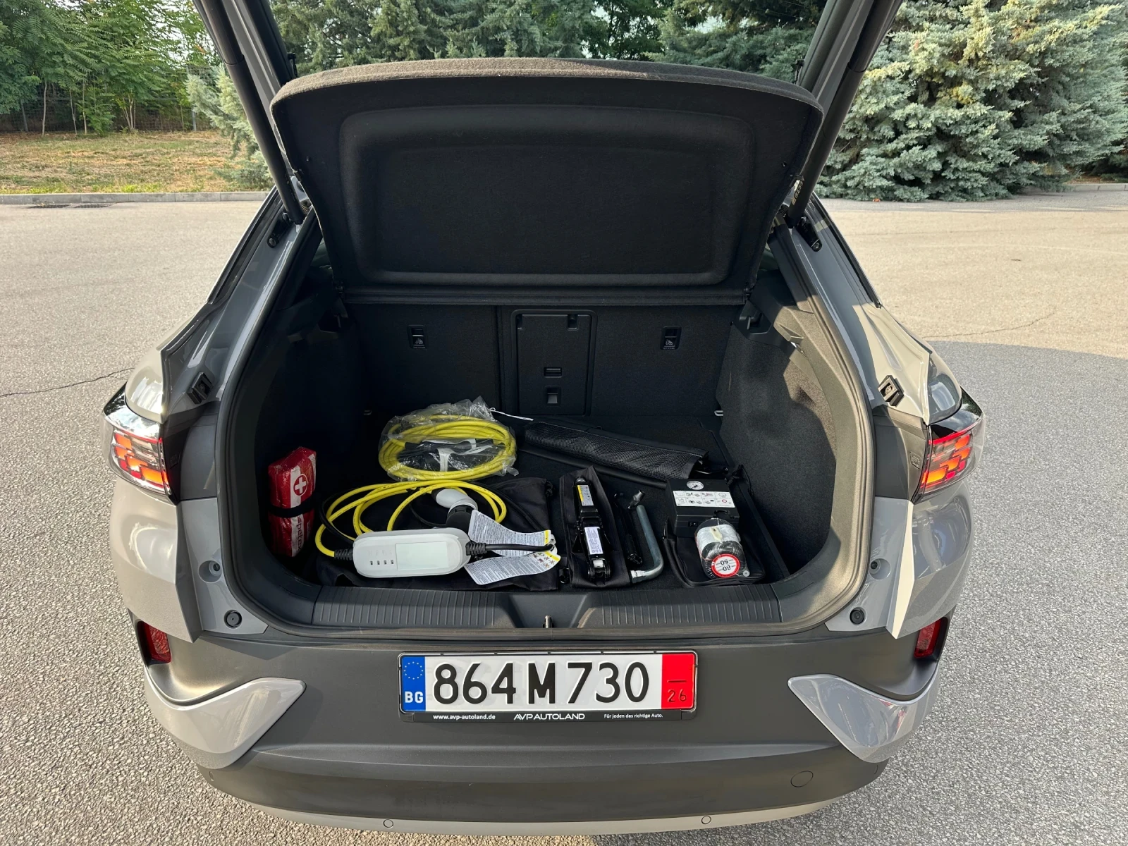 VW ID.5 Full/MATRIX/PANO/HeadUp/360Cam/Keyless/Sport seats, снимка 17 - Автомобили и джипове - 55398125