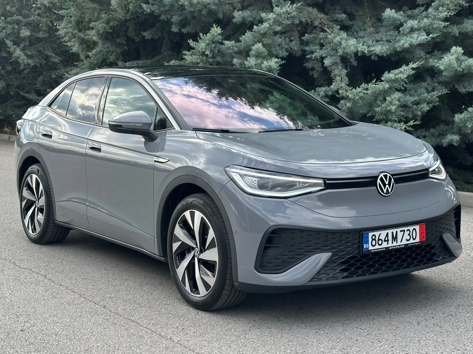 VW ID.5 Full/MATRIX/PANO/HeadUp/360Cam/Keyless/Sport seats, снимка 3 - Автомобили и джипове - 55398125