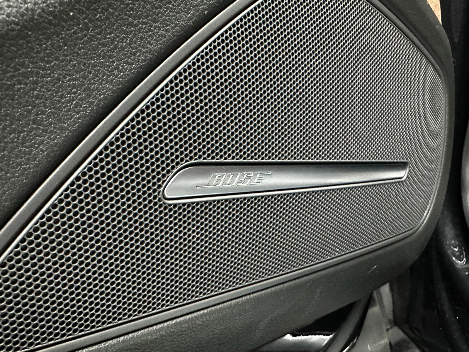 Audi A8 4.2i 371 к.с./от Корея, снимка 15 - Автомобили и джипове - 55587903