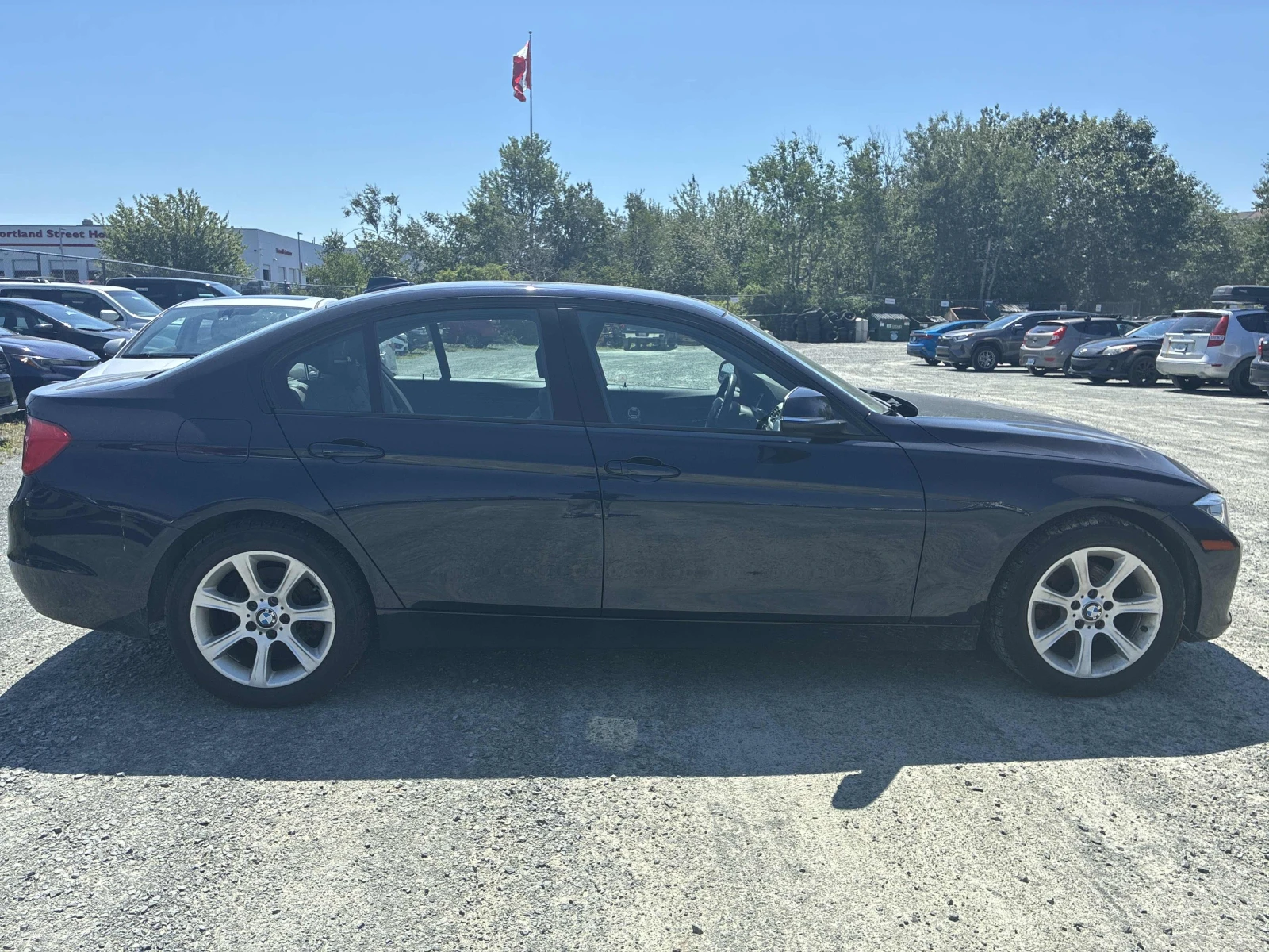 BMW 320, снимка 3 - Автомобили и джипове - 55700273