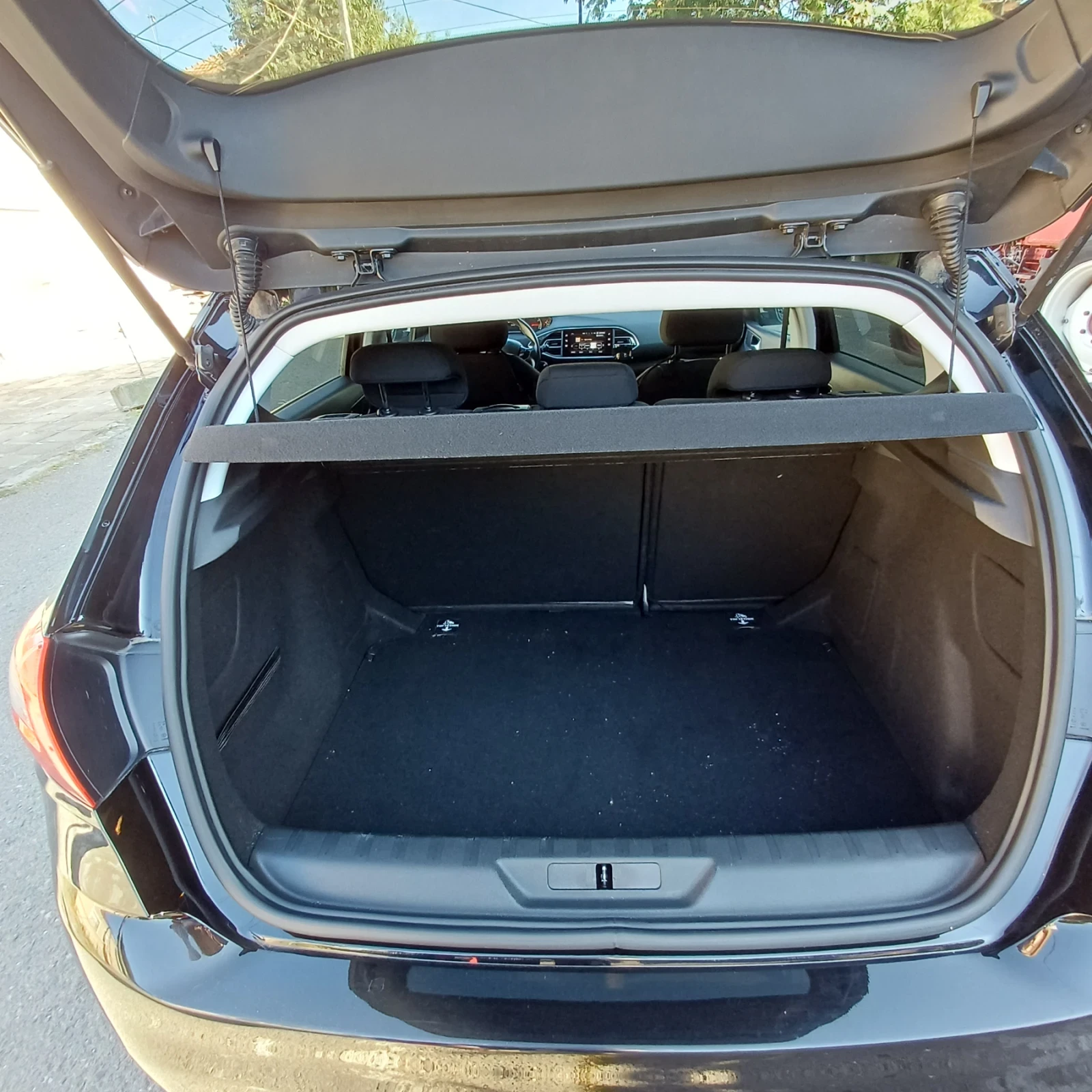 Peugeot 308, снимка 15 - Автомобили и джипове - 55704085