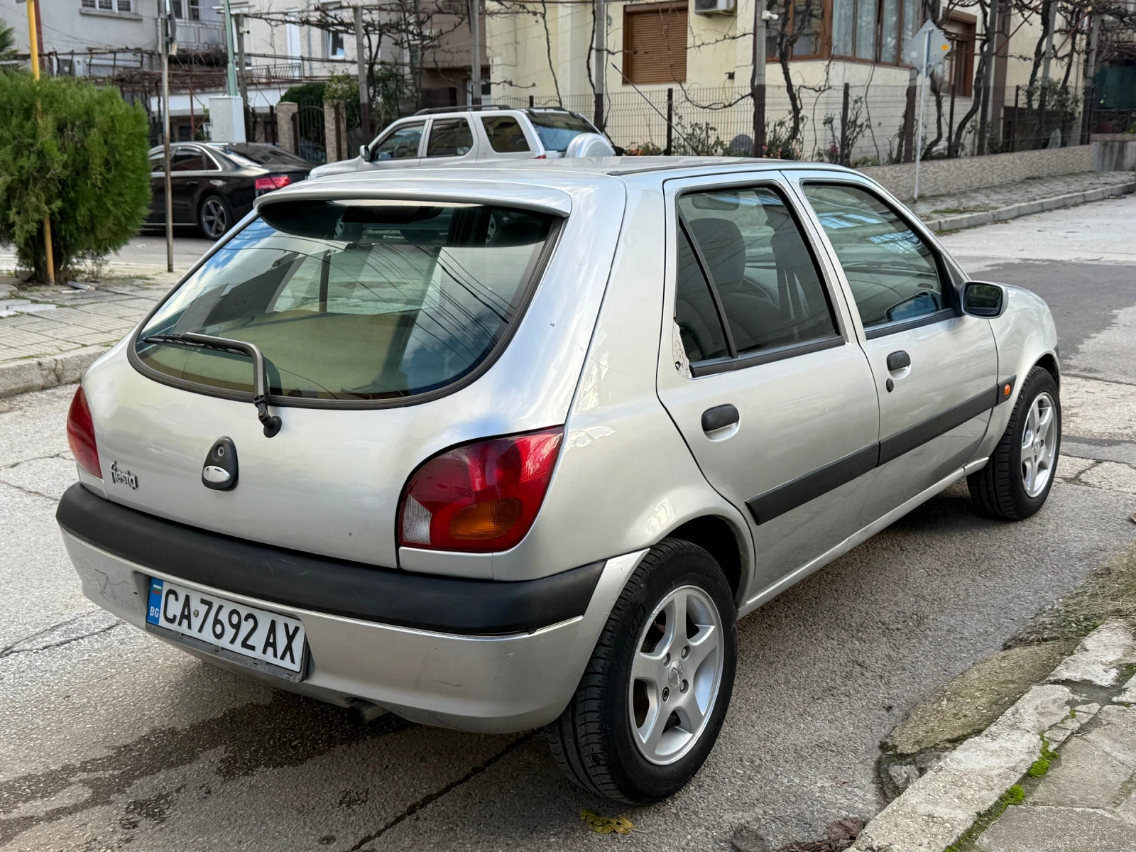 Ford Fiesta Face 1.2 (75кс) 166000km. от MOTO-PFOHE/Обслужен, снимка 6 - Автомобили и джипове - 56086812