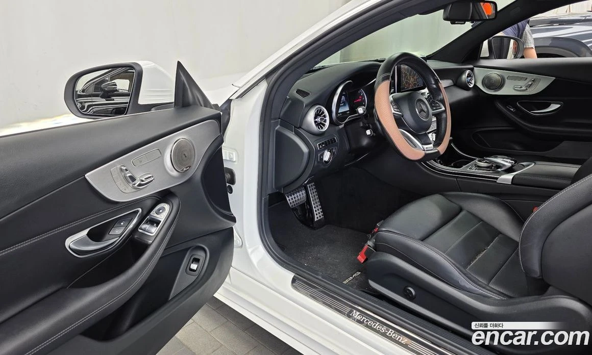 Mercedes-Benz C 200 C200 Coupe, снимка 10 - Автомобили и джипове - 56122465