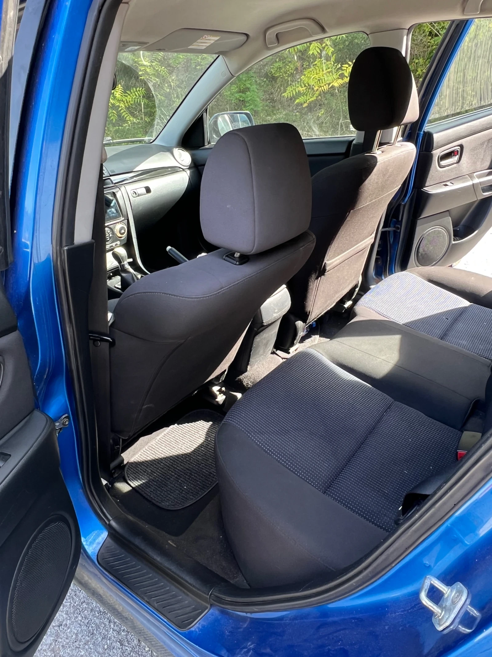 Mazda 3 1.6, снимка 7 - Автомобили и джипове - 56318336