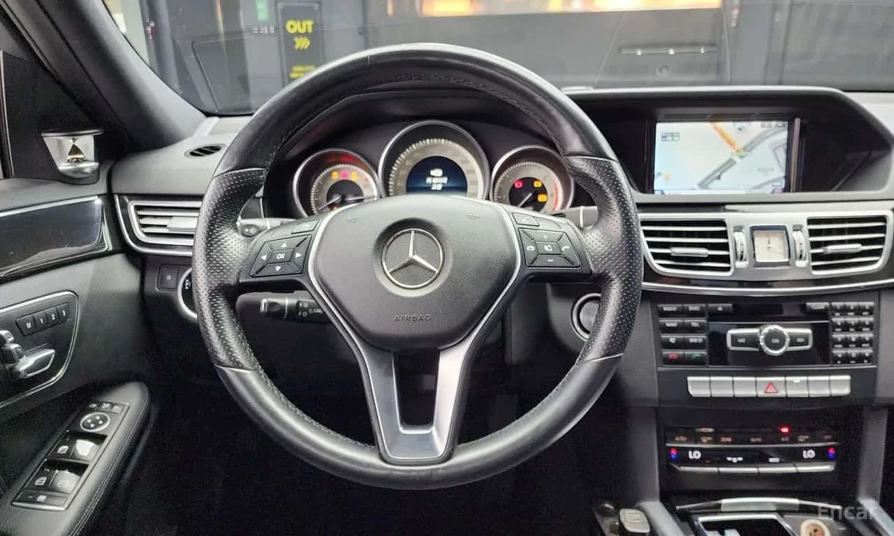 Mercedes-Benz E 220 * E220 Bluetec Avantgarde * , снимка 13 - Автомобили и джипове - 56594315
