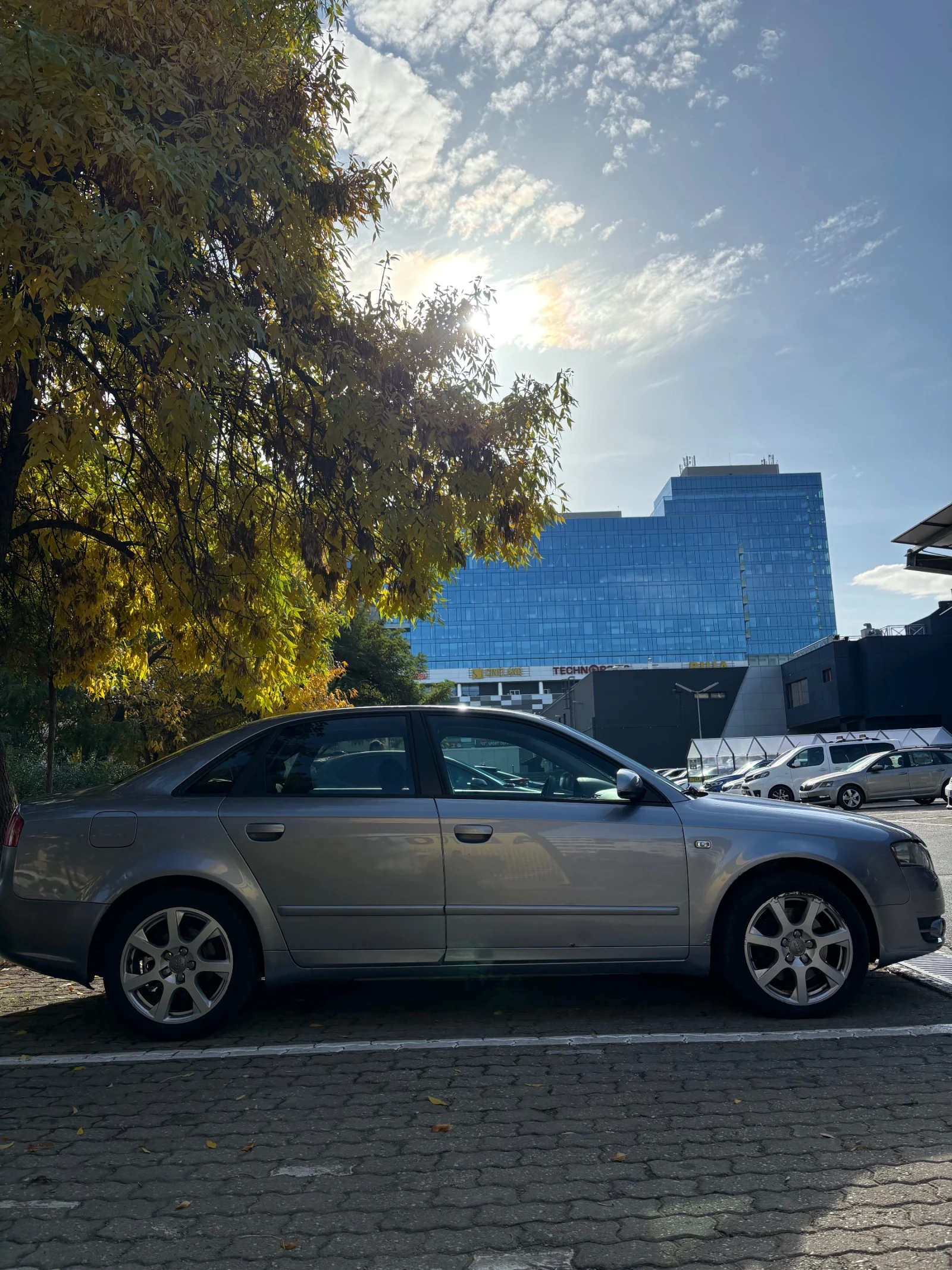 Audi A4, снимка 3 - Автомобили и джипове - 56598954