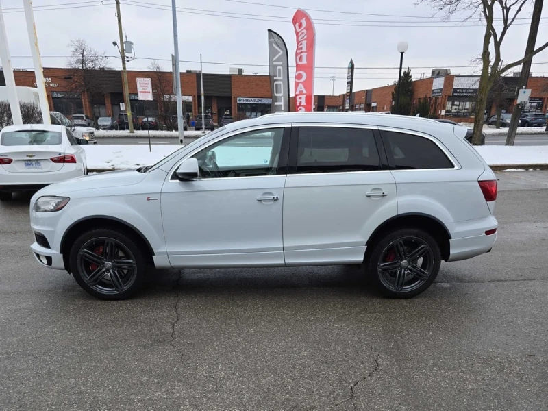 Audi Q7 * 3.0L Sport * CARFAX * ФИНАНСИРАНЕ, снимка 2 - Автомобили и джипове - 52830682