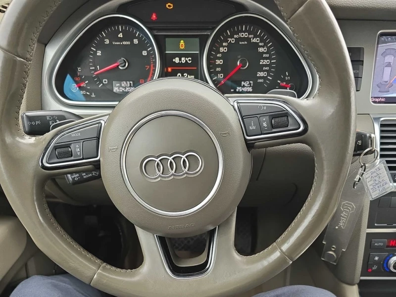 Audi Q7 * 3.0L Sport * CARFAX * ФИНАНСИРАНЕ, снимка 10 - Автомобили и джипове - 52830682