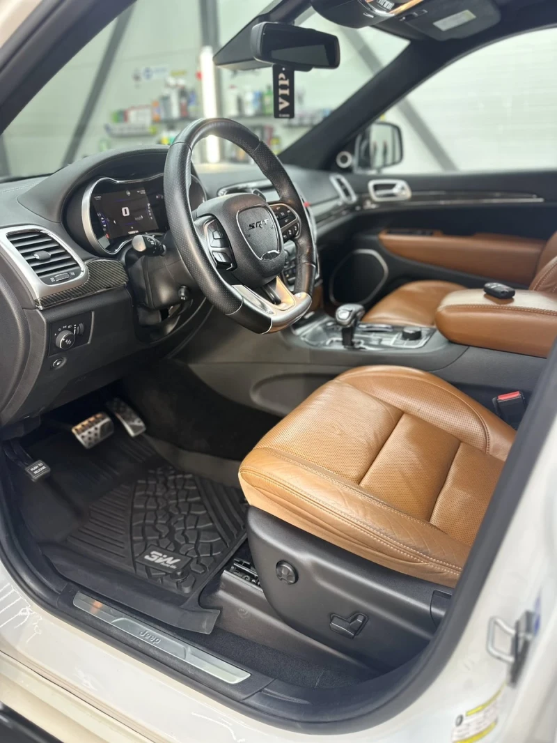 Jeep Grand cherokee SRT 6.4 HEMI , снимка 13 - Автомобили и джипове - 53139845