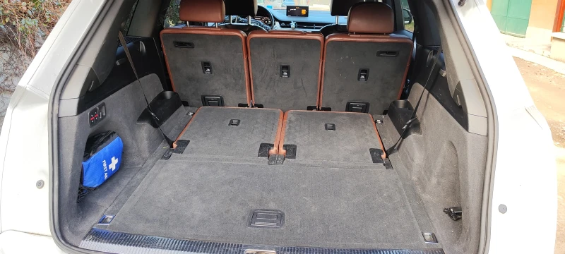 Audi Q7, снимка 12 - Автомобили и джипове - 53140279