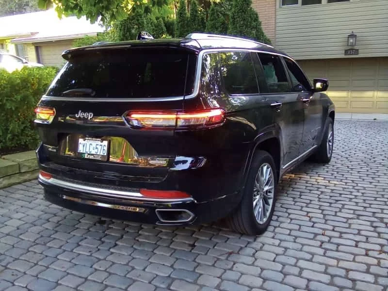 Jeep Grand cherokee  Summit * 5.7 HEMI * 4WD * CARFAX * , снимка 3 - Автомобили и джипове - 55645207