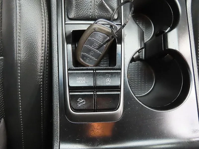 Hyundai Tucson 2.0 - САМО 30% АВАНС, снимка 17 - Автомобили и джипове - 56065931