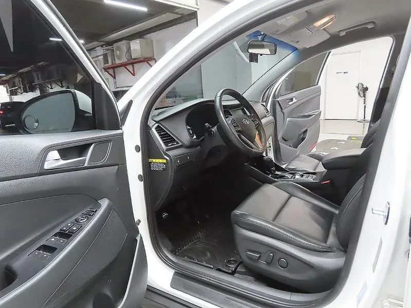 Hyundai Tucson 2.0 - САМО 30% АВАНС, снимка 12 - Автомобили и джипове - 56065931