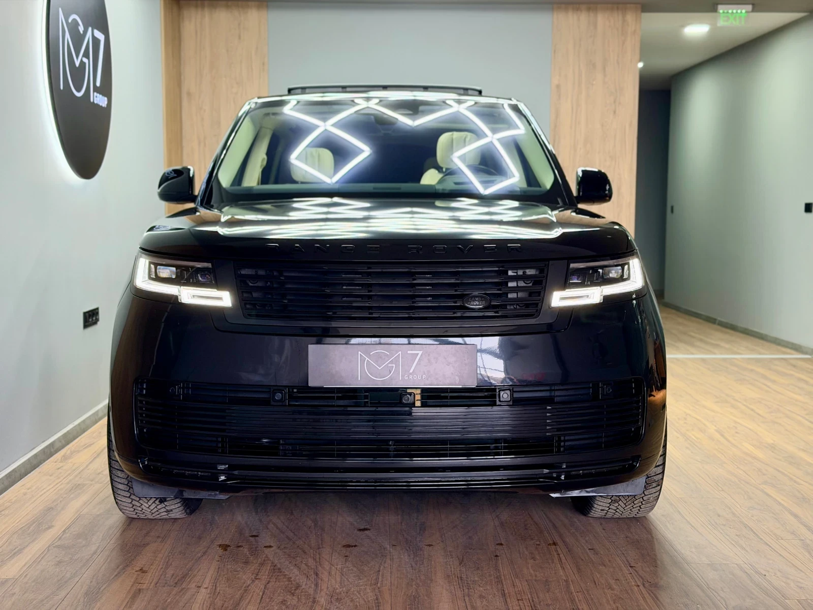 Land Rover Range rover Autobiography LWB SV в Гаранция до 05.2027г., снимка 1