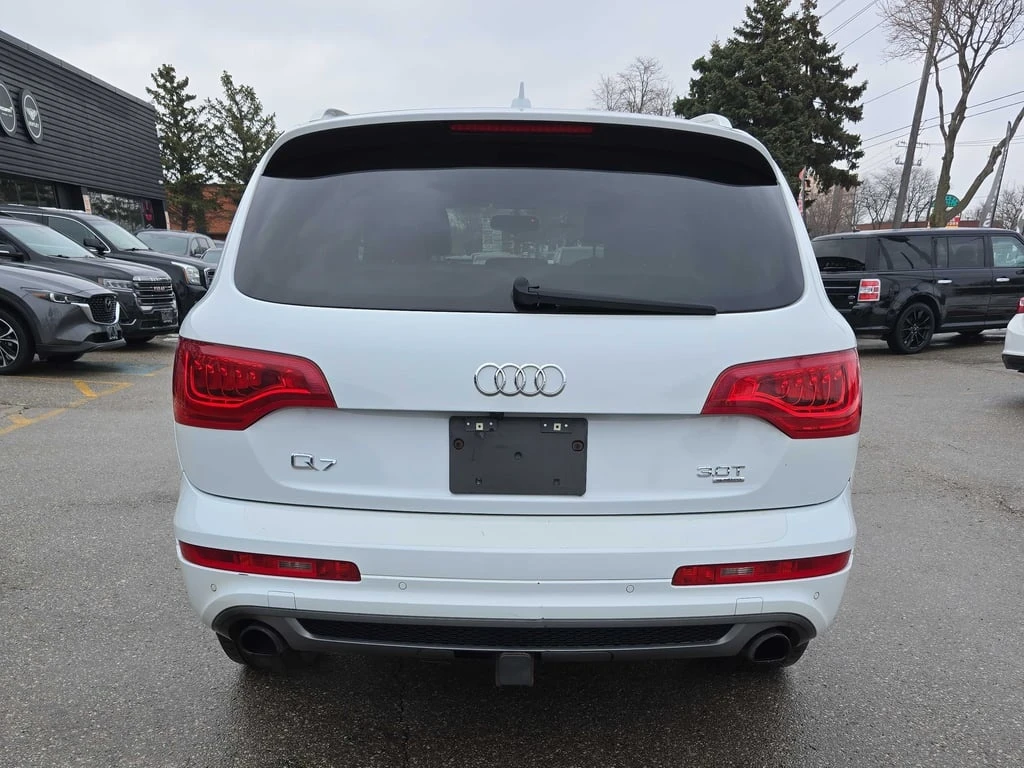 Audi Q7 * 3.0L Sport * CARFAX * ФИНАНСИРАНЕ - изображение 4