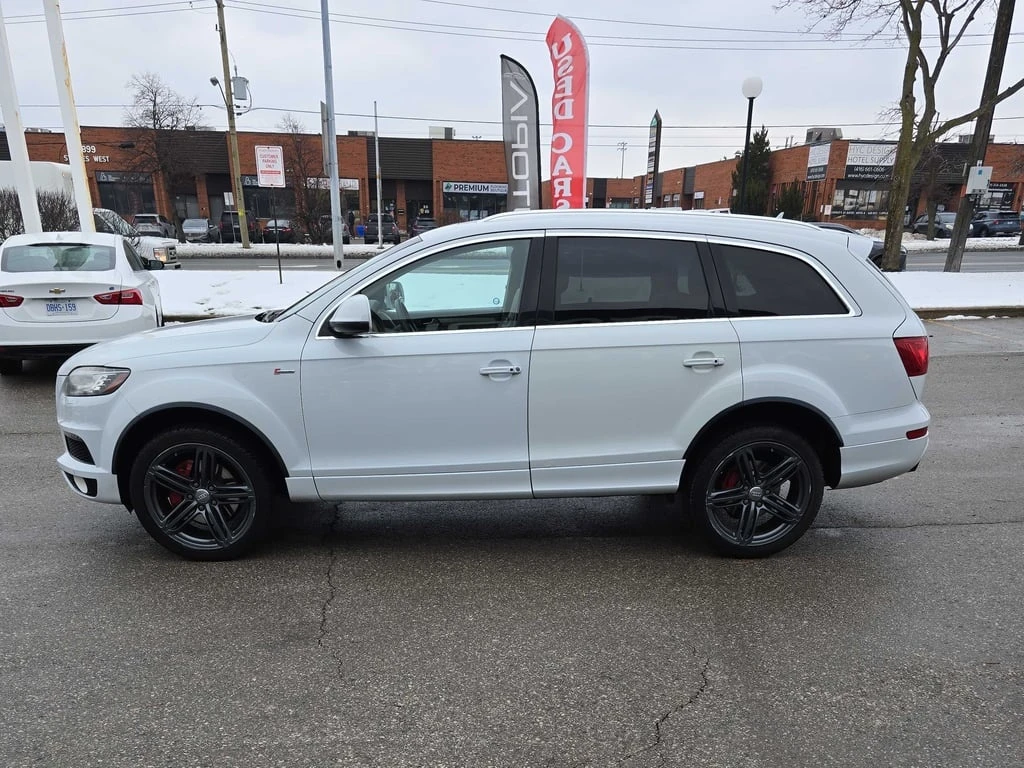 Audi Q7 * 3.0L Sport * CARFAX * ФИНАНСИРАНЕ - изображение 2