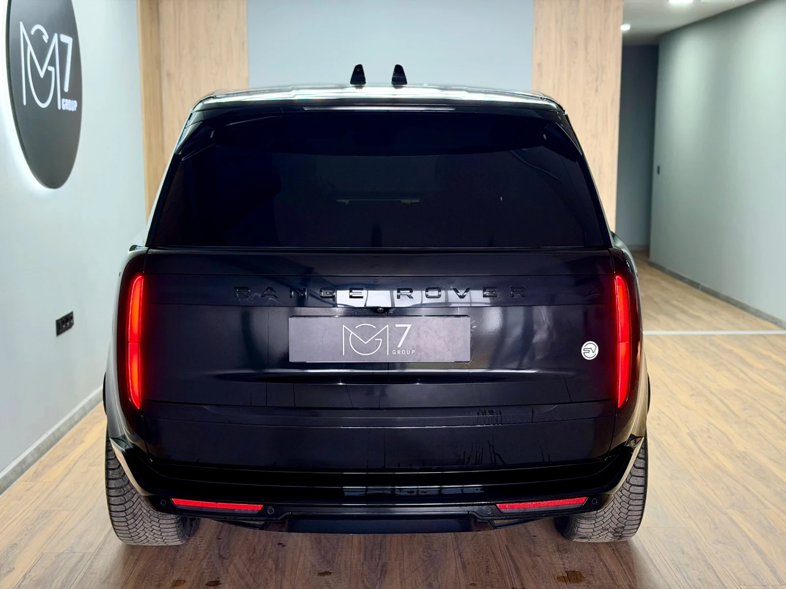 Land Rover Range rover Autobiography LWB SV в Гаранция до 05.2027г. - изображение 2