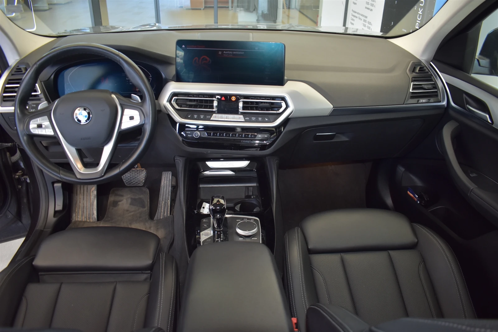 BMW X4 xDrive20i, снимка 7 - Автомобили и джипове - 54191576