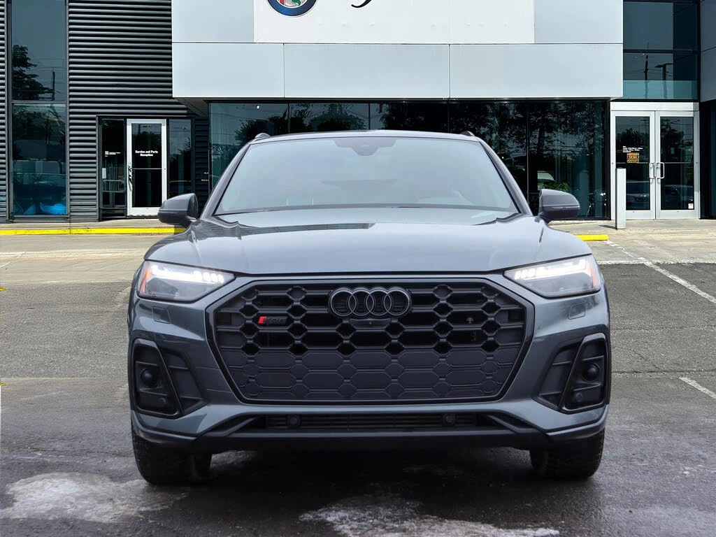 Audi SQ5 PRESTIGE QUATTRO| BANG&OLUFSEN| MATRIX| PANO| 360, снимка 2 - Автомобили и джипове - 54599410
