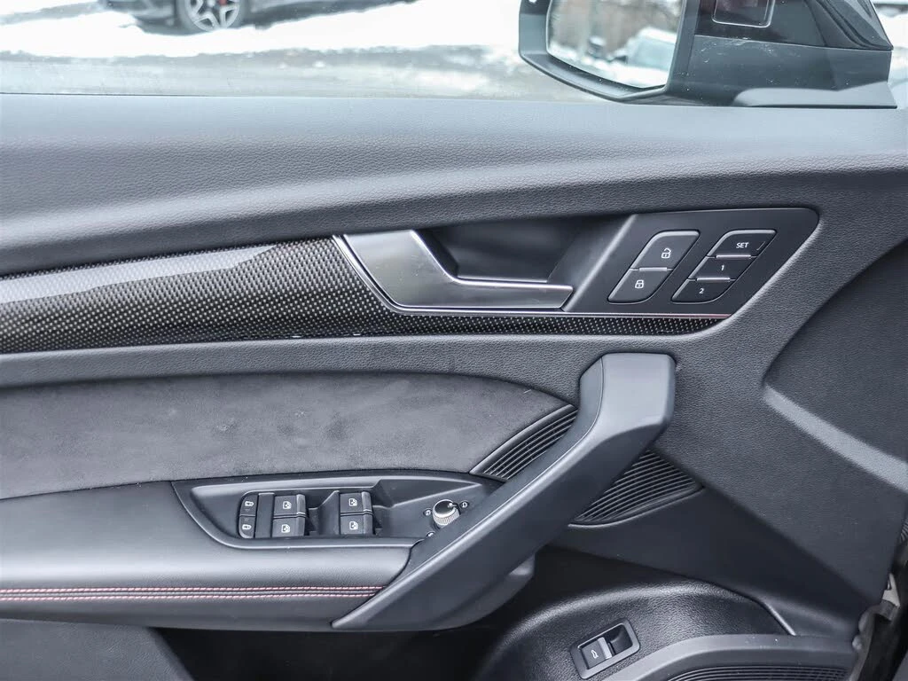 Audi SQ5 PRESTIGE QUATTRO| BANG&OLUFSEN| MATRIX| PANO| 360, снимка 12 - Автомобили и джипове - 54599410
