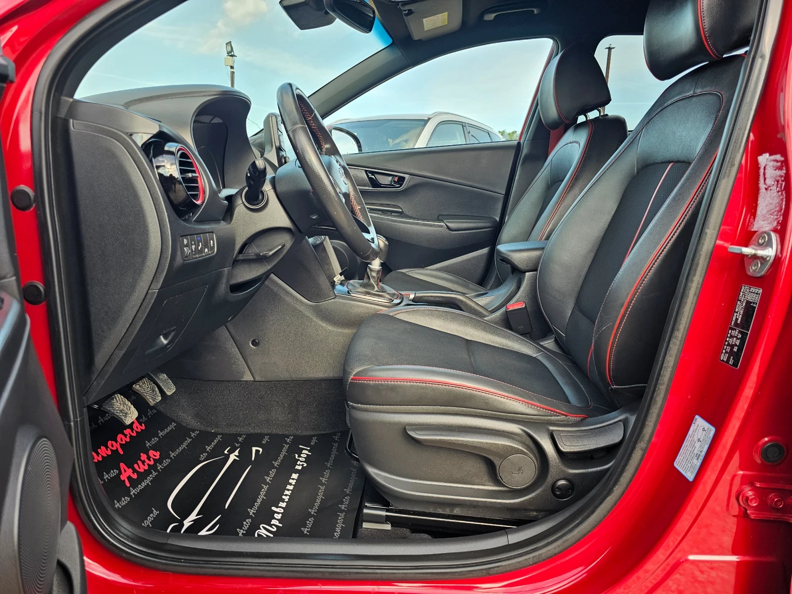 Hyundai Kona 1.6CRDI, 116к.с., снимка 8 - Автомобили и джипове - 54672754
