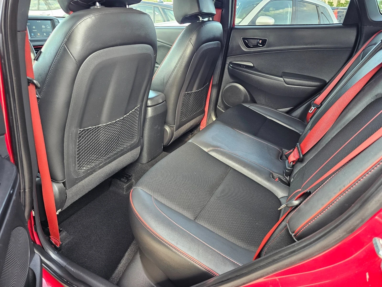Hyundai Kona 1.6CRDI, 116к.с., снимка 10 - Автомобили и джипове - 54672754