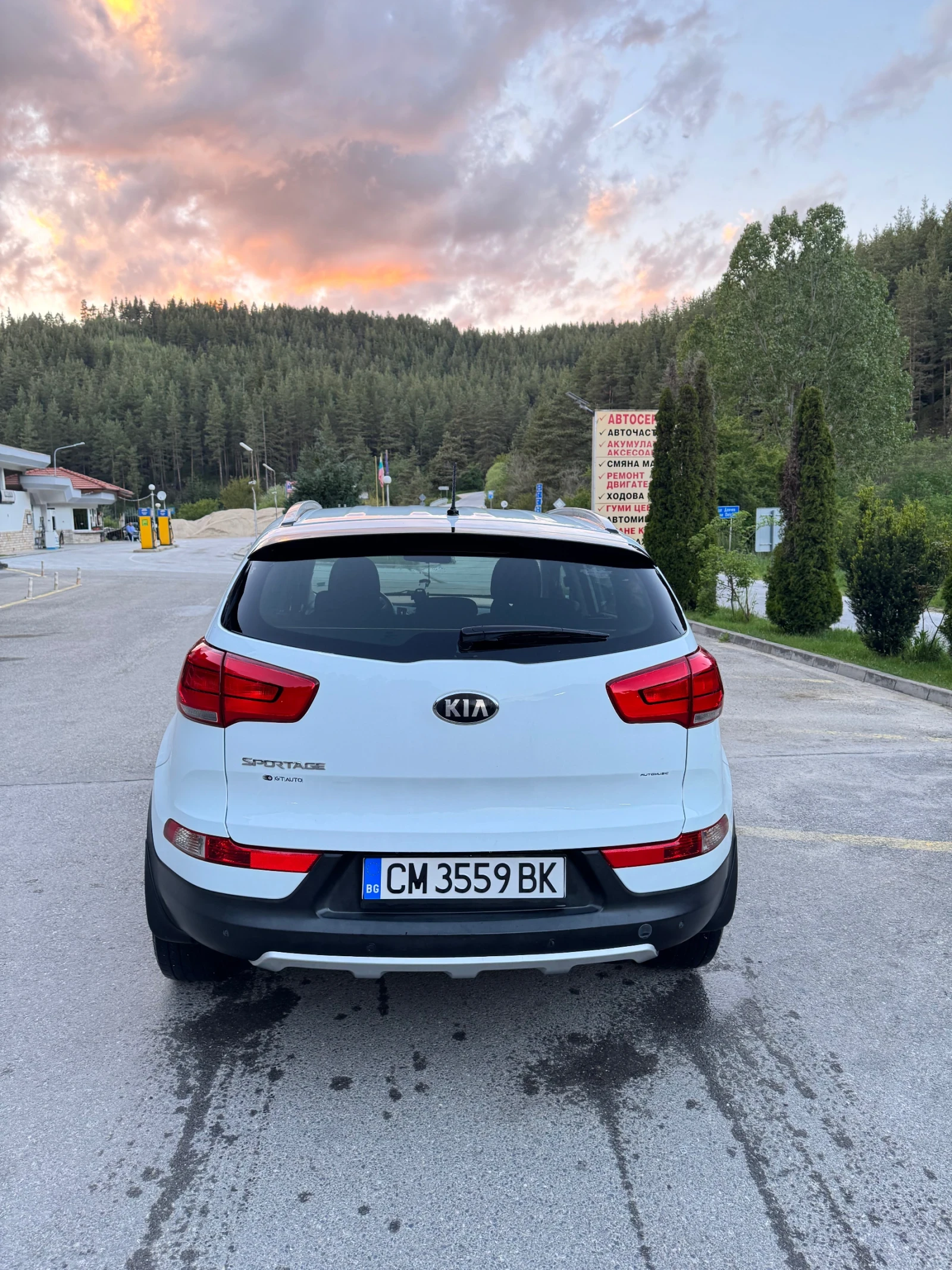Kia Sportage 1.6 GDI, снимка 3 - Автомобили и джипове - 54828373