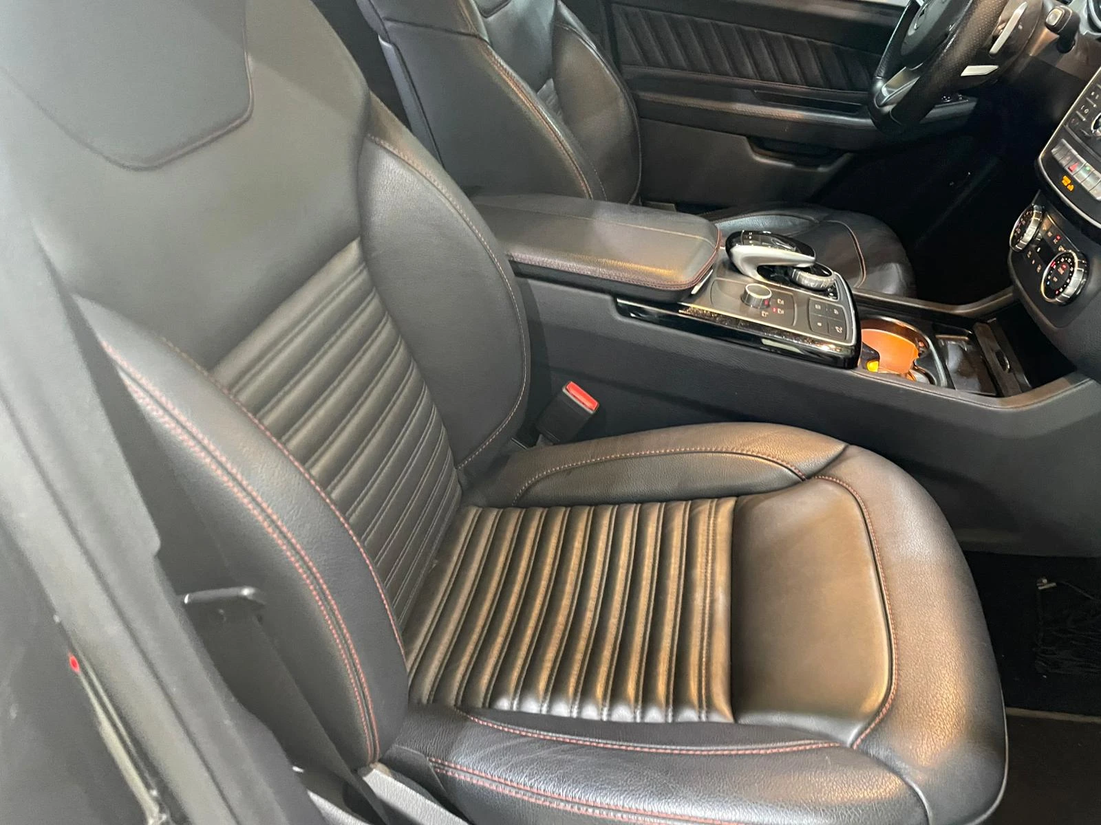Mercedes-Benz GLE Coupe 350D ! 4matic ! AMG Line ! 9G-tronic !, снимка 9 - Автомобили и джипове - 54932043