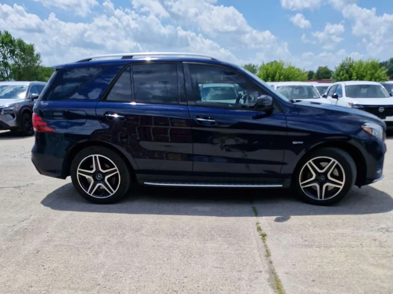 Mercedes-Benz GLE 43 AMG | DISTRONIC | 360 | HARMAN KARDON | , снимка 3 - Автомобили и джипове - 55149803