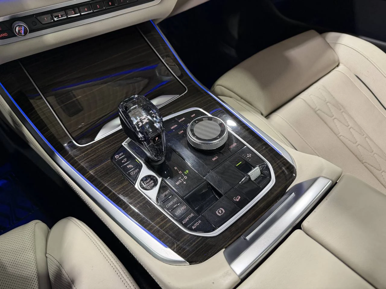 BMW X5 M-PK* LASER* HUD* DIS* HARMAN* PANO* МАСАЖ* ОБДУХ*, снимка 12 - Автомобили и джипове - 55562102
