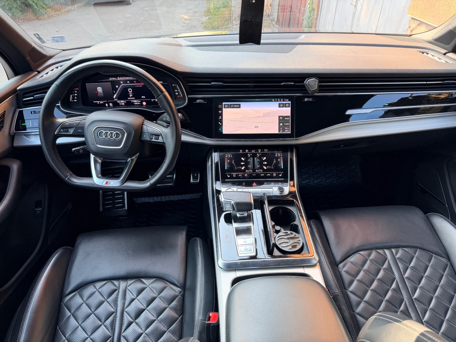 Audi SQ7, снимка 10 - Автомобили и джипове - 55972560