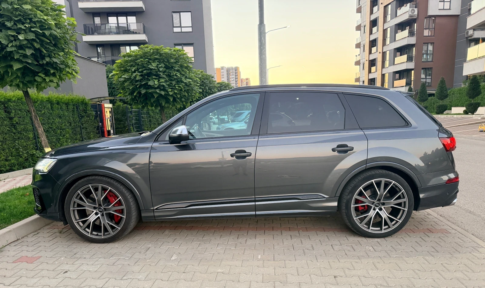 Audi SQ7, снимка 6 - Автомобили и джипове - 55972560