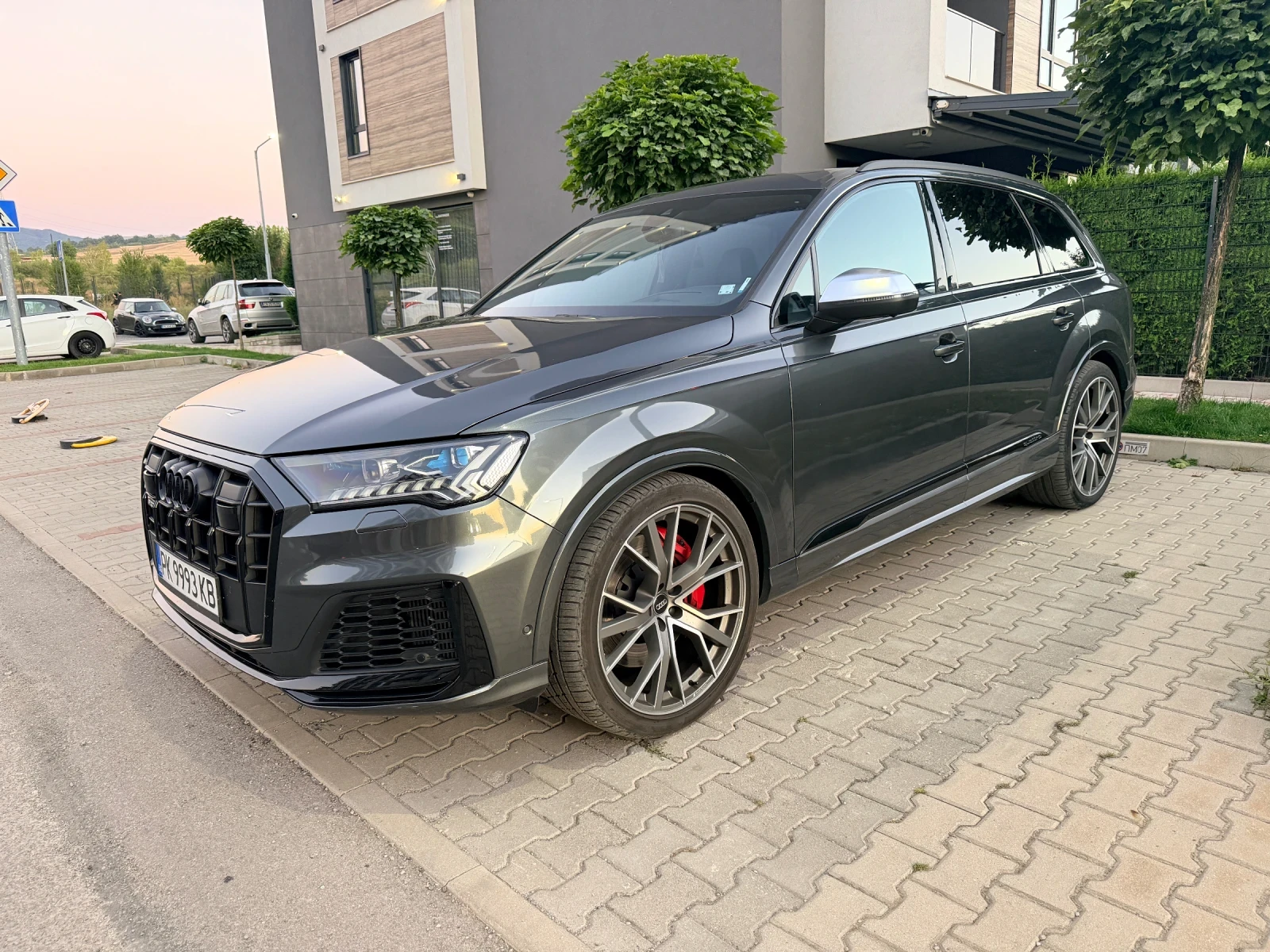 Audi SQ7, снимка 2 - Автомобили и джипове - 55972560