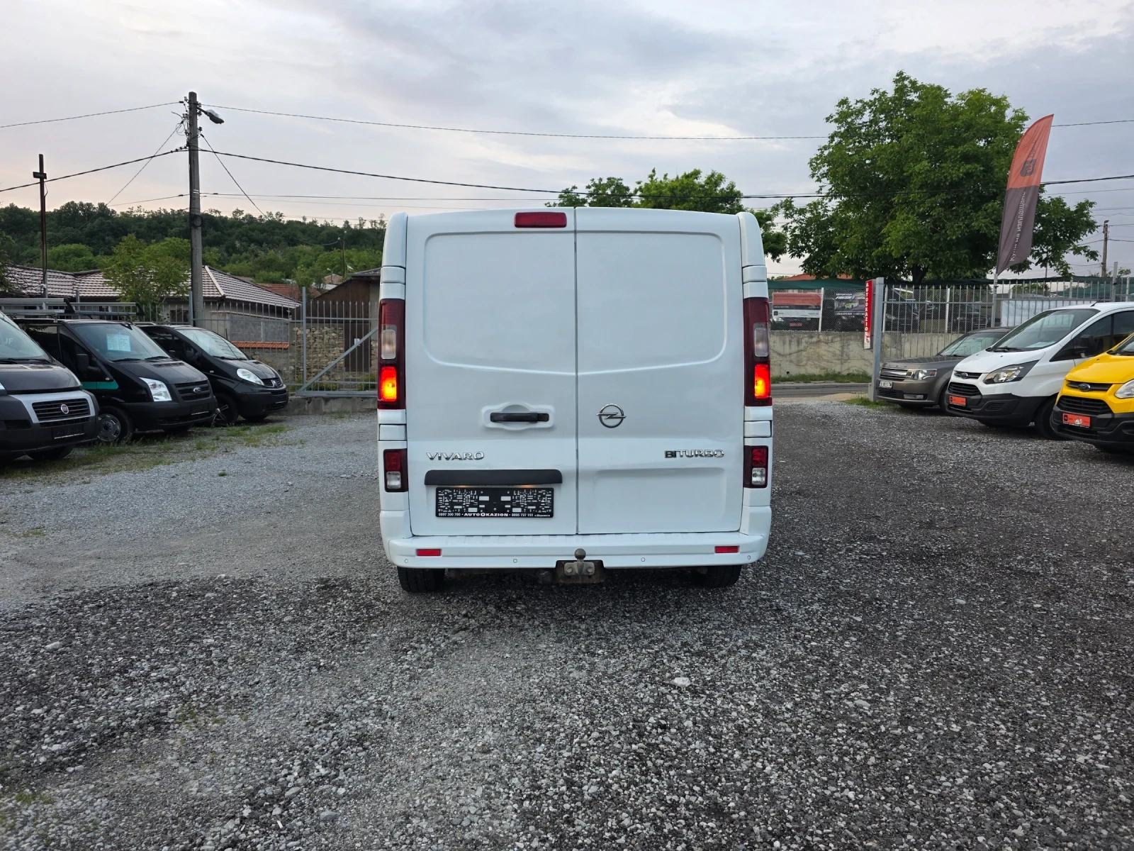 Opel Vivaro 1.6cdti Biturbo, снимка 5 - Бусове и автобуси - 54672010