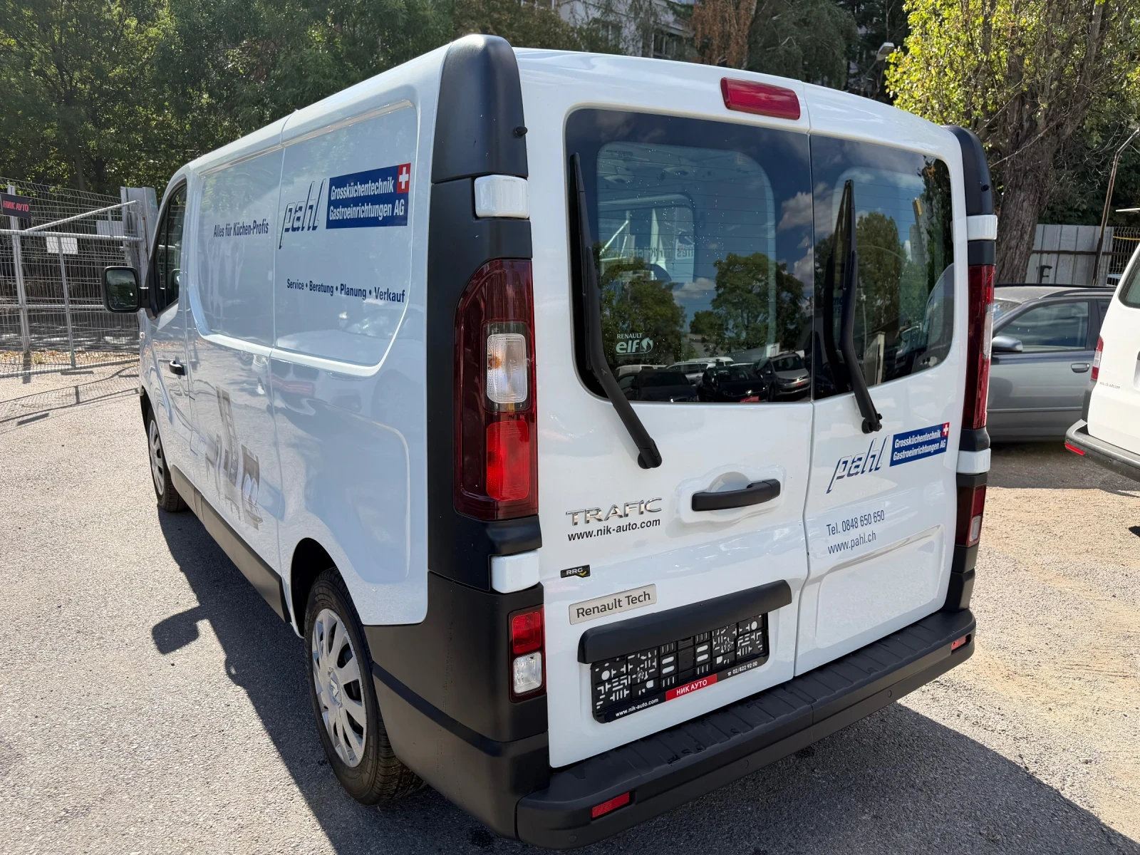 Renault Trafic 1.6DCI* L1H1* Facelift , снимка 3 - Бусове и автобуси - 55947235