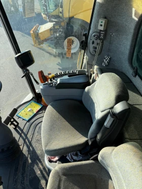 Комбайн New Holland CX840, снимка 15