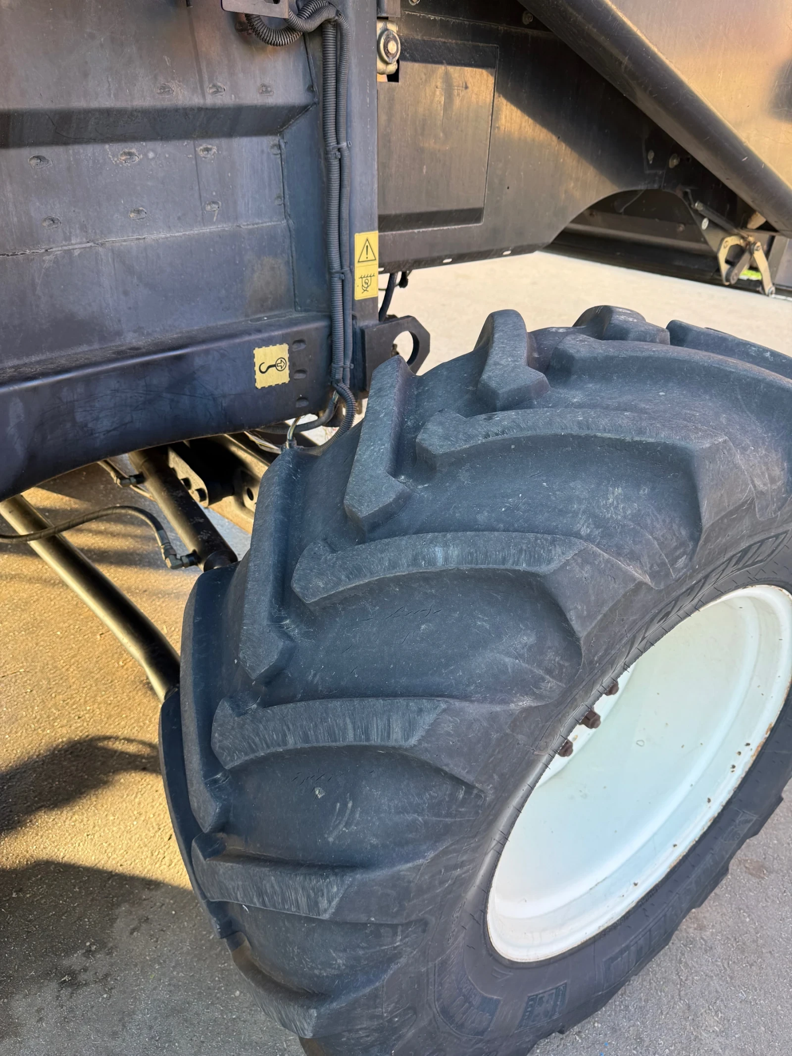 Комбайн New Holland CX840 - изображение 10