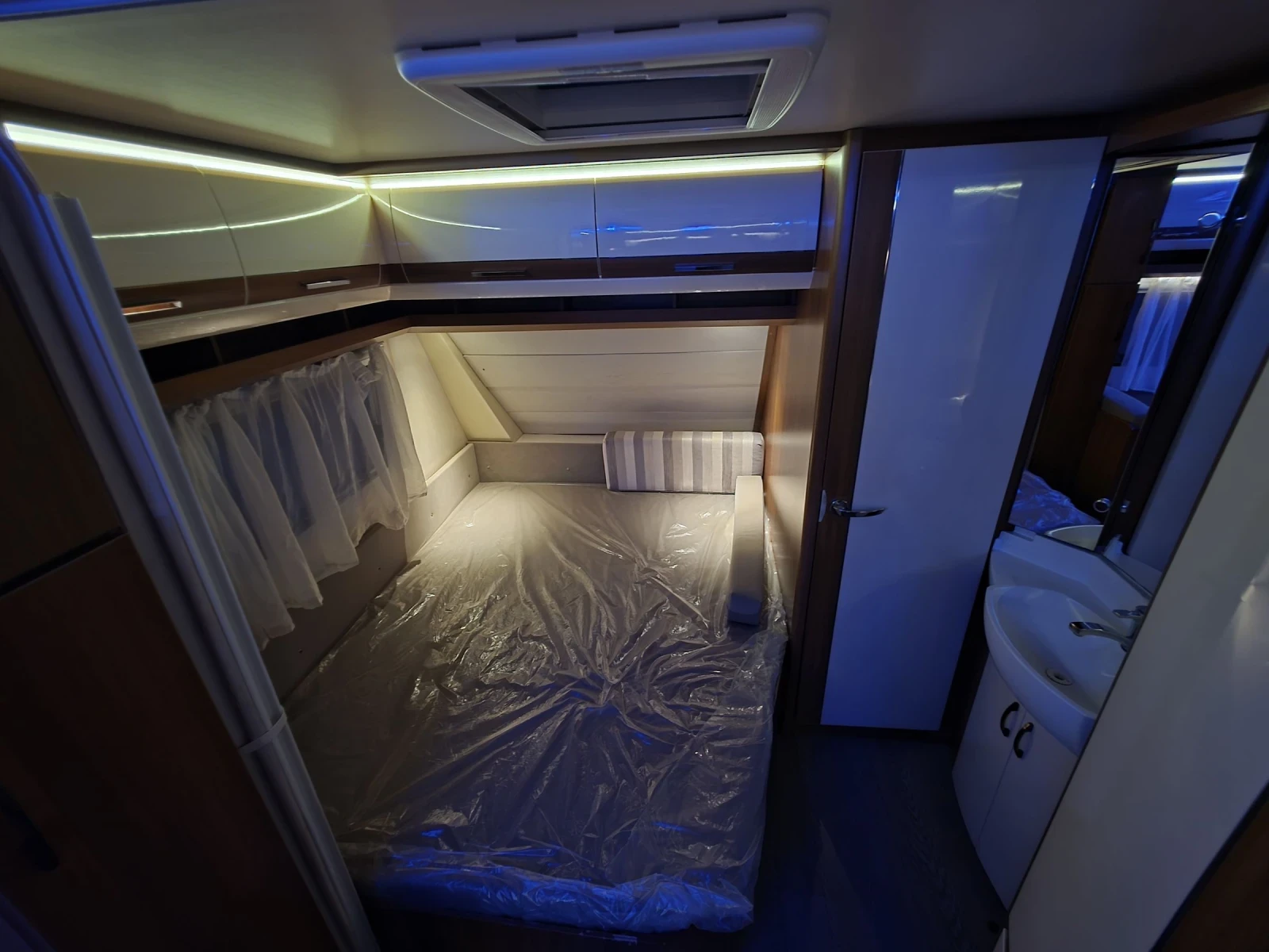 �������� Hobby | Mobile.bg � ����������� 17