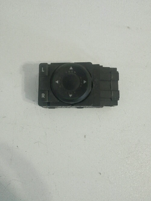 Копче ел огледала Фолксваген Пасат Б5 предно ляво