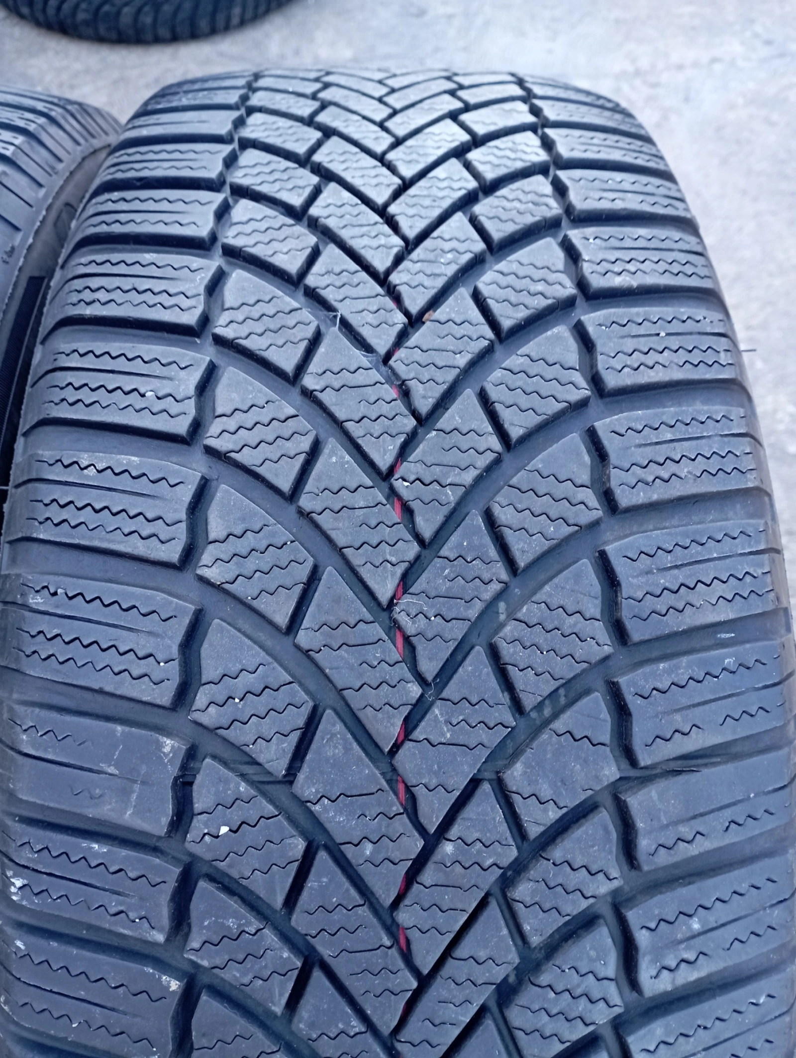 Гуми 215/55R17 | Mobile.bg — изображение 1