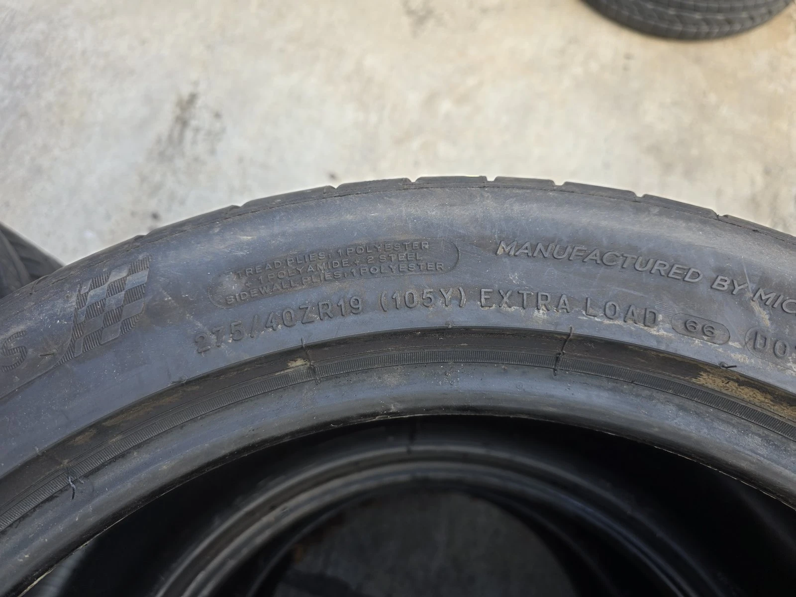 Гуми Летни 275/40R19, снимка 7 - Гуми и джанти - 56731005