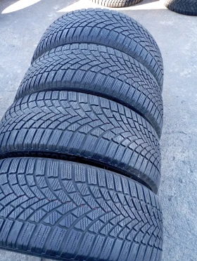 Гуми Зимни 215/55R17, снимка 3 - Гуми и джанти - 48086386