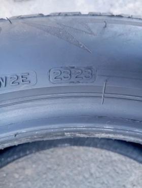 Гуми Зимни 215/55R17, снимка 7 - Гуми и джанти - 48086386