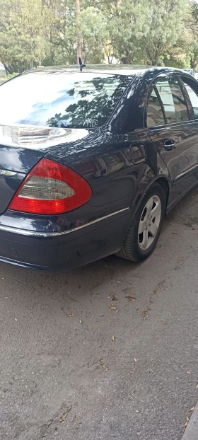 Mercedes-Benz E 220 2.2 СDI, снимка 9