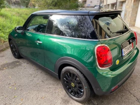 Обява за продажба на Mini Cooper SE British RacingGreen  ~45 500 лв. - изображение 4