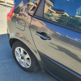 Обява за продажба на Renault Scenic 2008 1.6 бензин ~4 390 лв. - изображение 6 | Auto.bg Обява за продажба на Renault Scenic 2008 1.6 бензин ~4 390 лв. - изображение 6