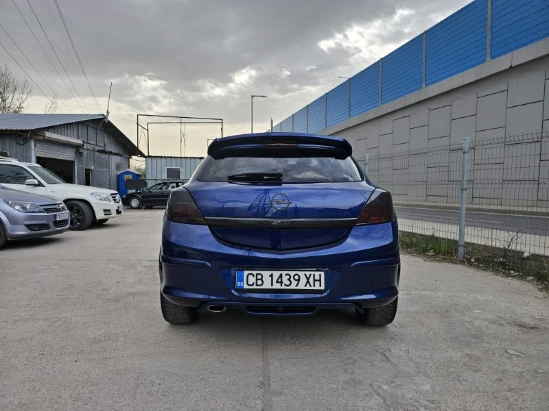 Opel Astra GTC, снимка 2 - Автомобили и джипове - 46576577