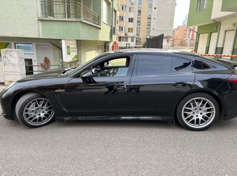 Porsche Panamera, снимка 4 - Автомобили и джипове - 46654034