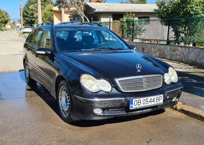 Mercedes-Benz C 270 Avangarde, снимка 3 - Автомобили и джипове - 47396351