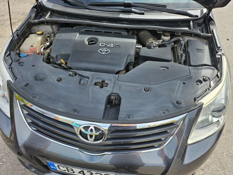 Toyota Avensis 2.0D- 4D 126 k.c, снимка 11 - Автомобили и джипове - 47536577